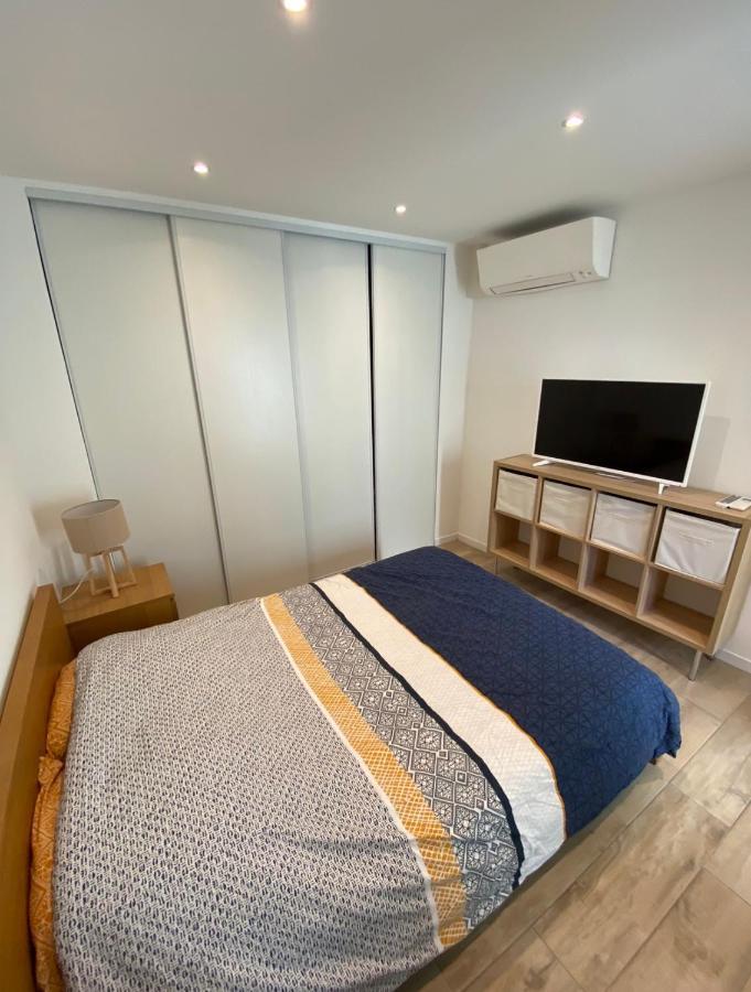 Le Coeur Du Port De Golfe Juan - Parking - Clim - Wifi Apartment Vallauris Ngoại thất bức ảnh